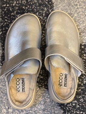 Ecco Cream Shearling-Lined Slip-On